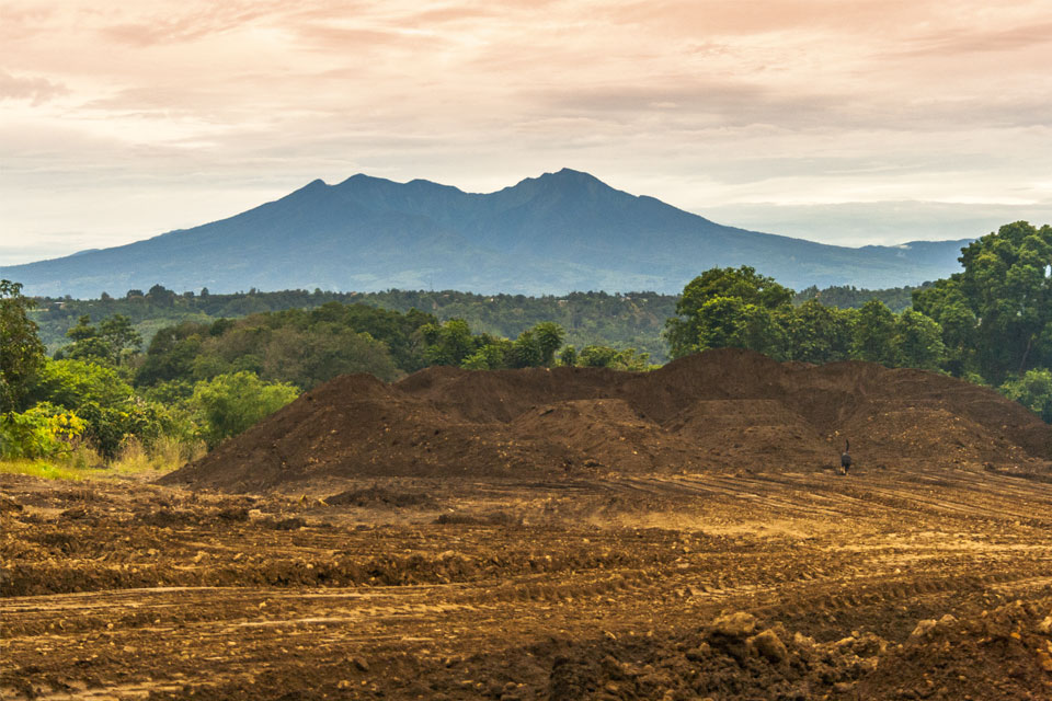 mount apo