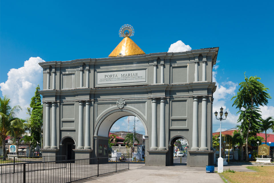 Pasyalan ang Porta Mariae