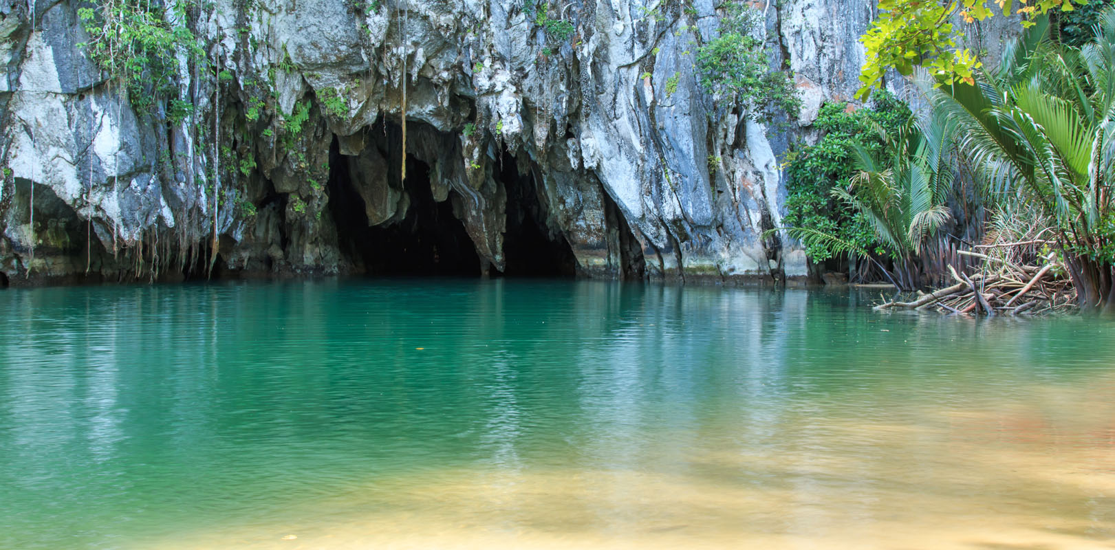 Natural Wonders of the Philippines - Puerto Princesa Subterranean River National Park 