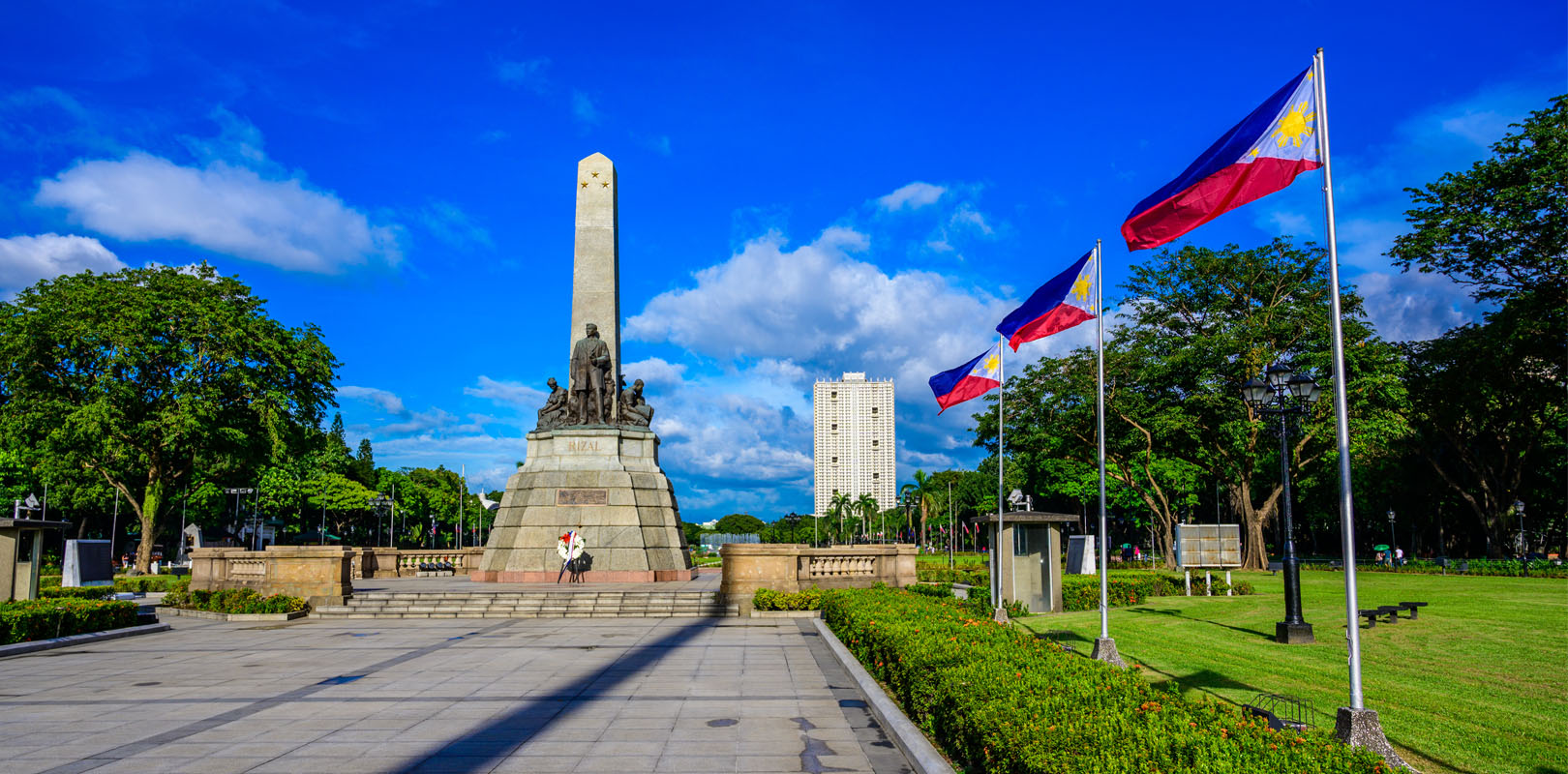 Luneta Park - hero