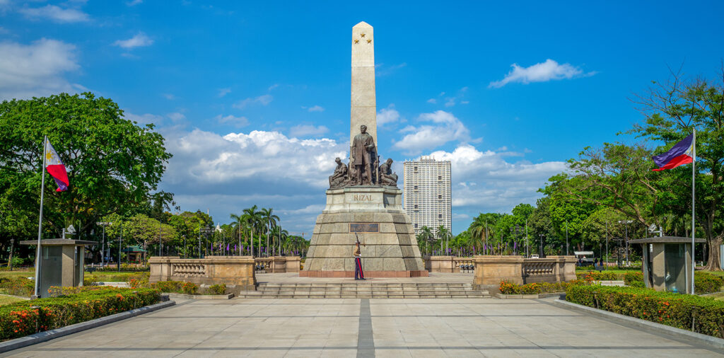 tourist attractions in Manila - Rizal Park