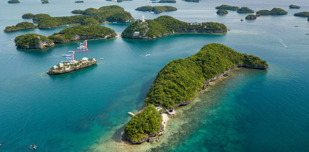 Best Places to Visit in Northern Philippines - Hundred Islands National Park 